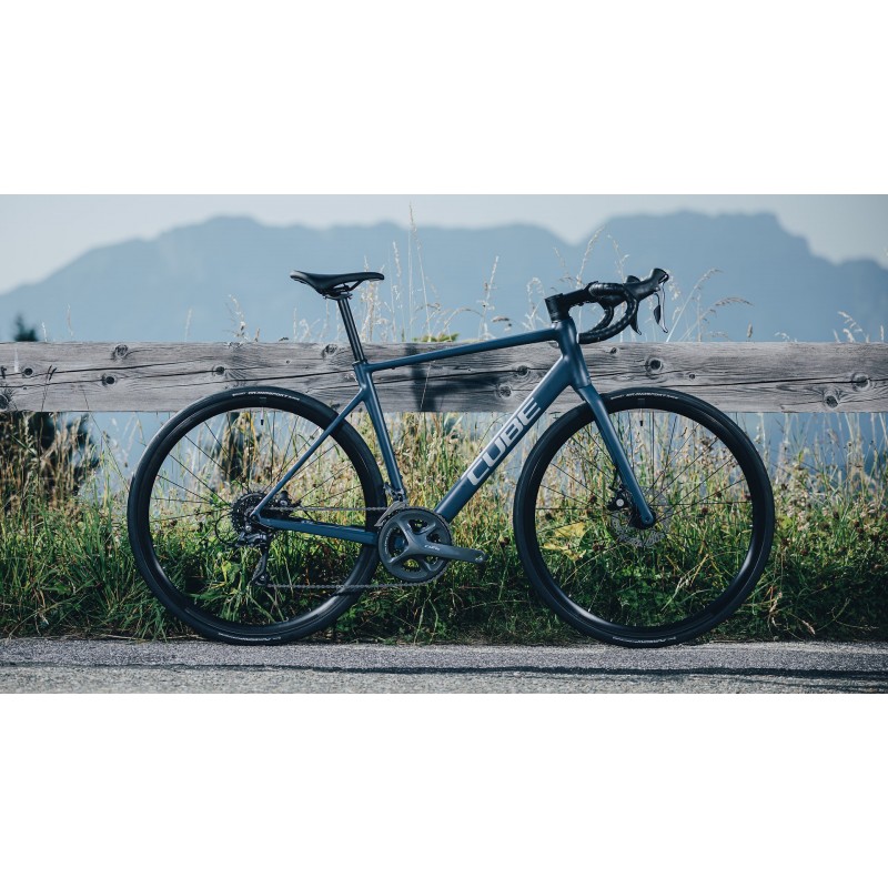 CUBE ΠΟΔΗΛΑΤΟ ΔΡΟΜΟΥ ATTAIN PRO 28" NIGHTFLIGHT΄N΄GREY 2025