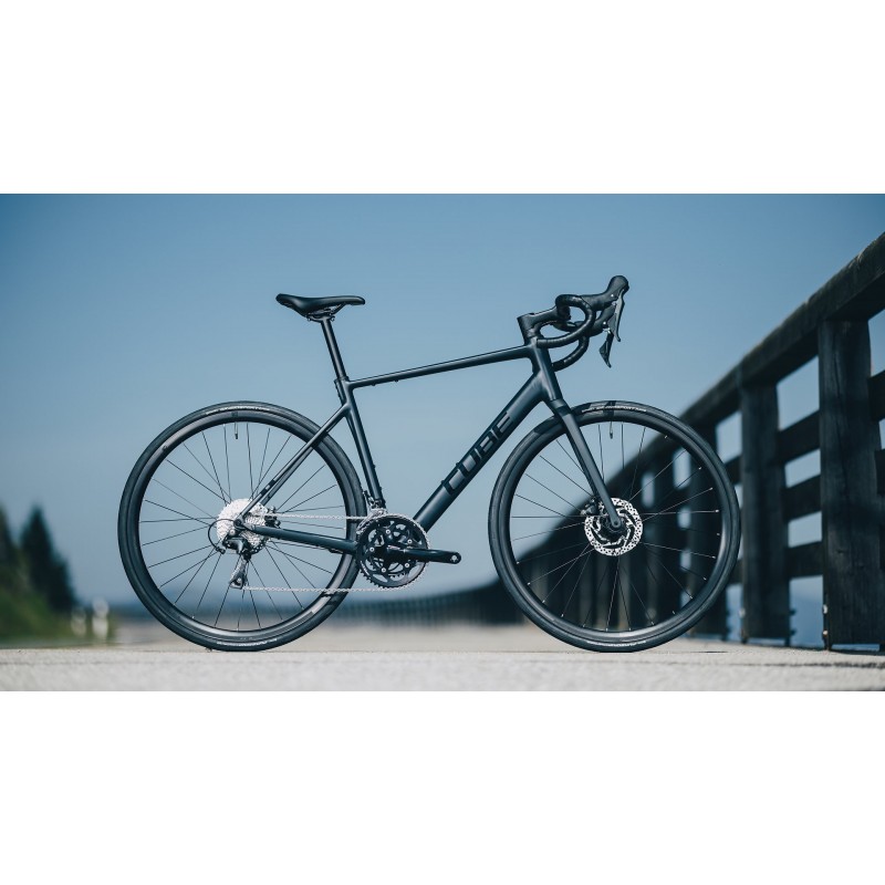 CUBE ΠΟΔΗΛΑΤΟ ΔΡΟΜΟΥ ATTAIN RACE 28" NIGHT΄N΄BLACK 2025