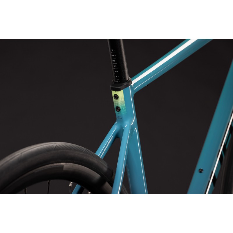CUBE ΠΟΔΗΛΑΤΟ ΔΡΟΜΟΥ ATTAIN PRO 28" SURFBLUE΄N΄BLACK 2027